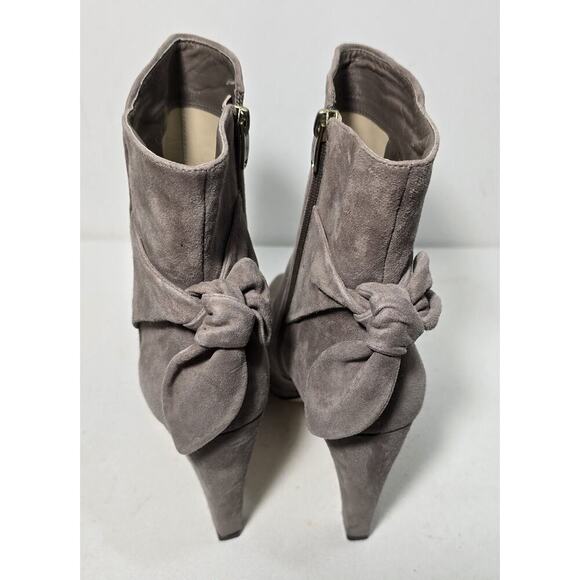 Joan and David Dabernisa Suede Leather Booties Back Bow Taupe Size 10 M - Picture 6 of 10